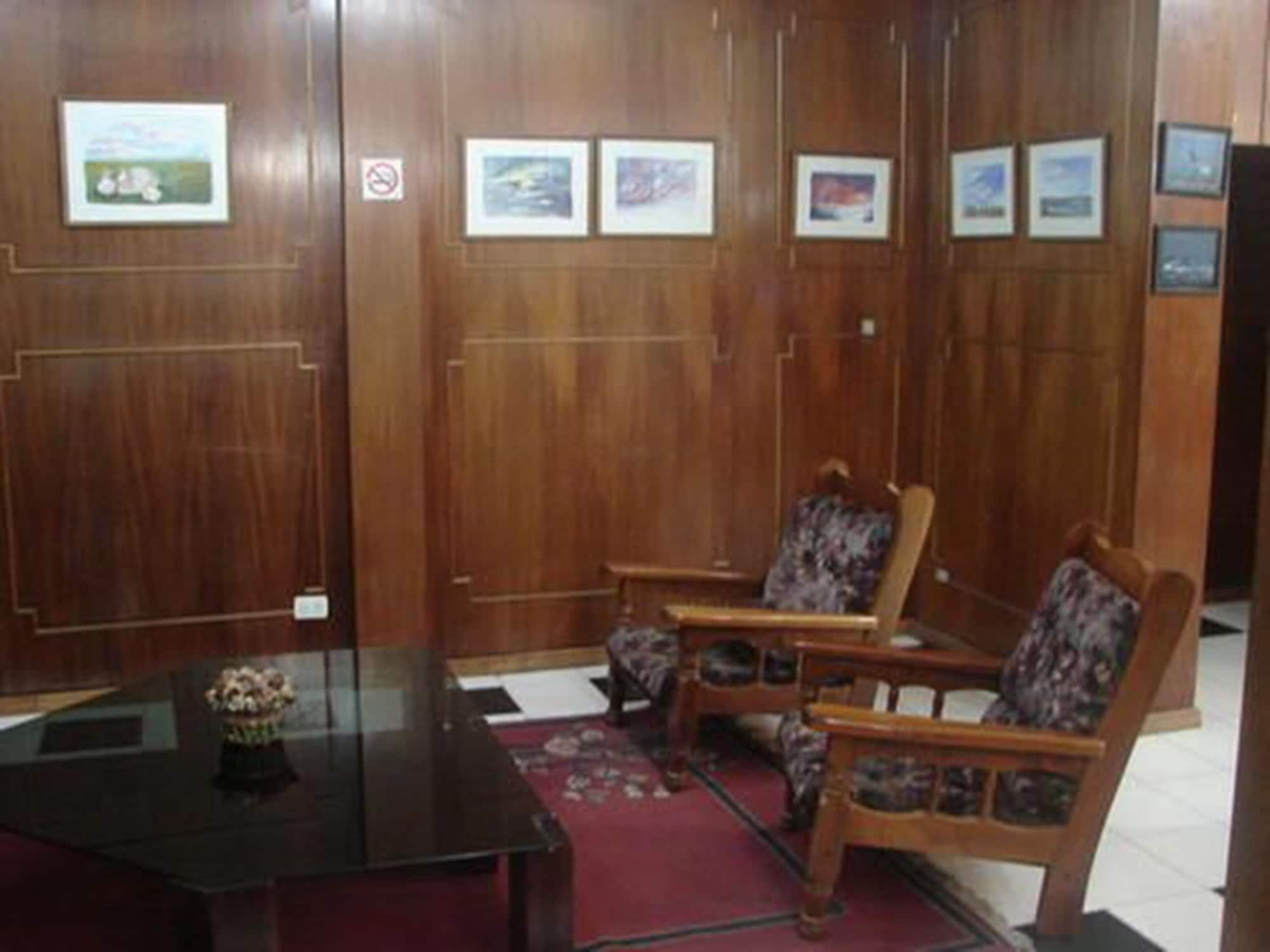 Cheltum Hotel Trelew Dış mekan fotoğraf